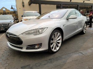 2013 Tesla Model S Photo