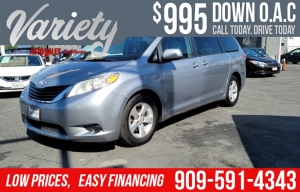 2011 Toyota Sienna Photo