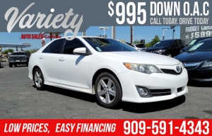 2014 Toyota Camry Photo