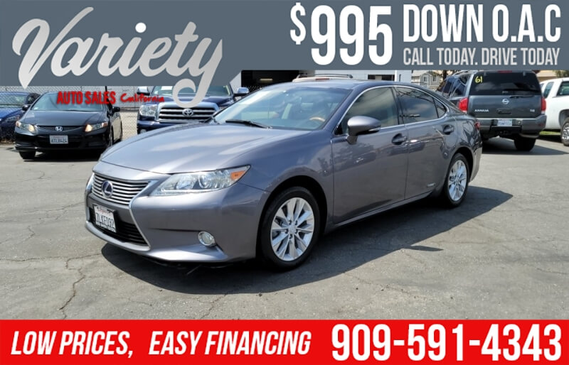 2015 Lexus ES 300h Photo