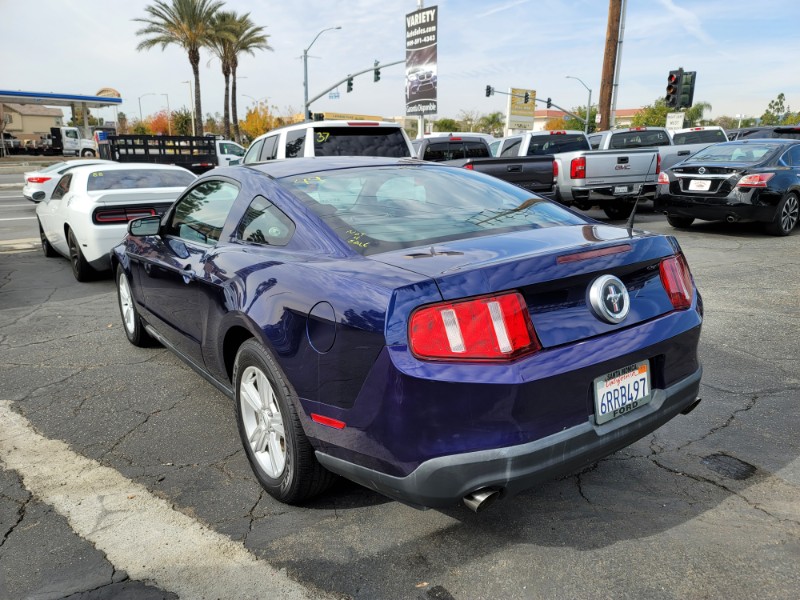 2012 Ford Mustang V6