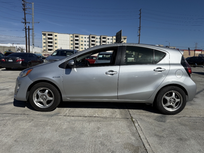 2015 Toyota Prius c Two
