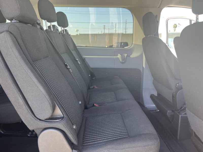 2016 Ford Transit XL - Photo 9