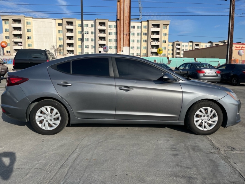 2019 Hyundai Elantra SE