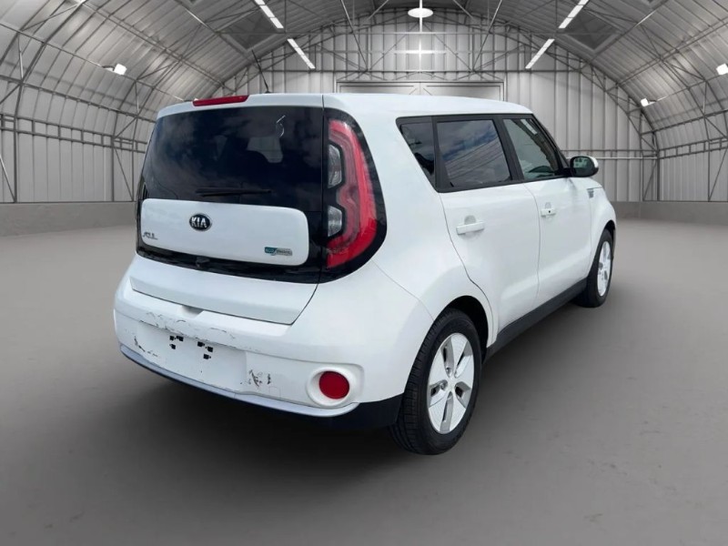 2016 Kia Soul EV's photo