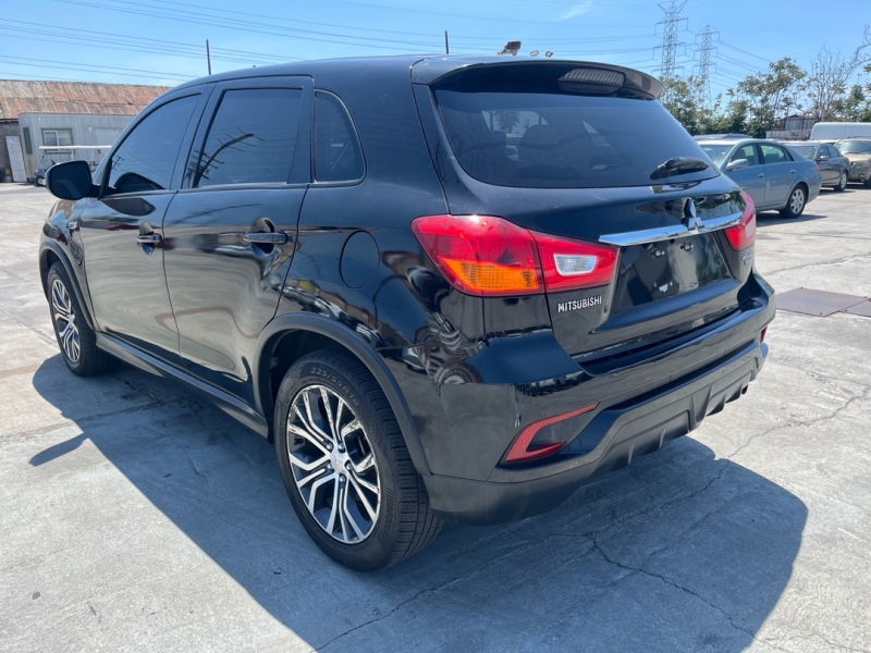 2019 Mitsubishi Outlander Sport 2.0 ES 2WD CVT's photo