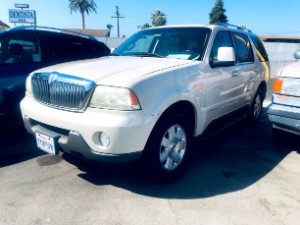 2005 Lincoln Aviator Photo