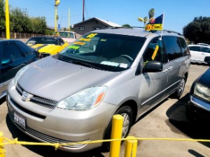 2005 Toyota Sienna Photo