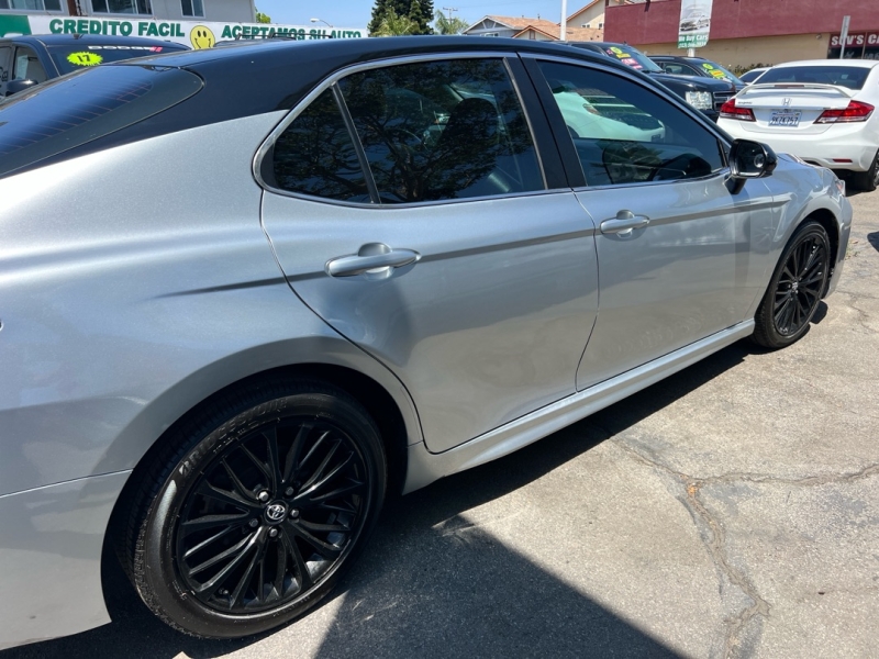 2018 Toyota Camry SE