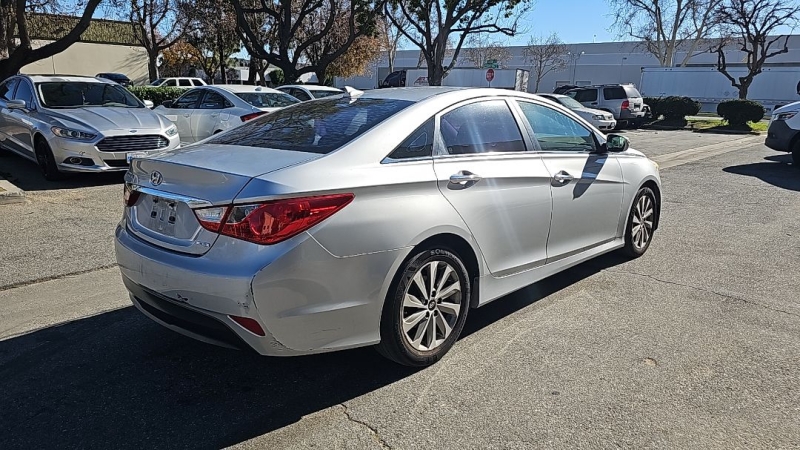 2014 Hyundai Sonata Limited's photo