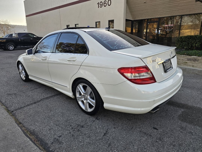 2011 Mercedes-Benz C-Class C300 Luxury