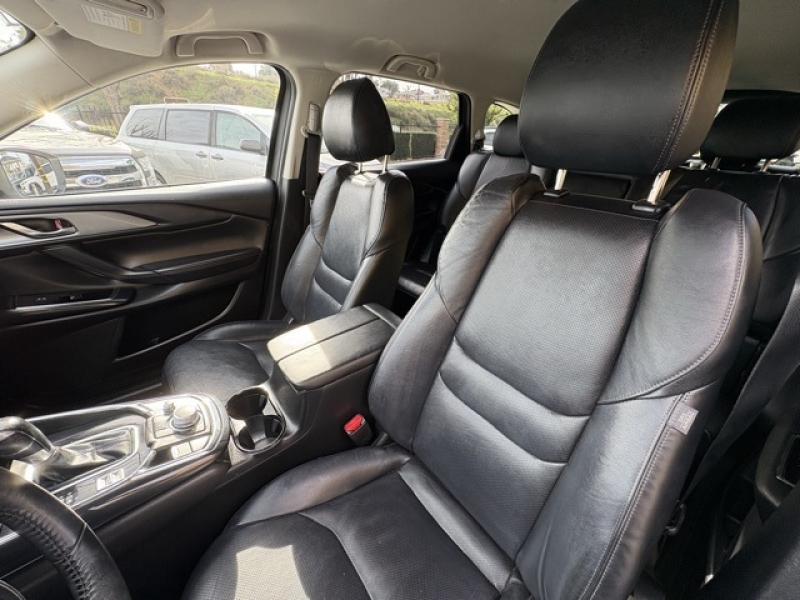 large picture of 2019 Mazda CX-9
