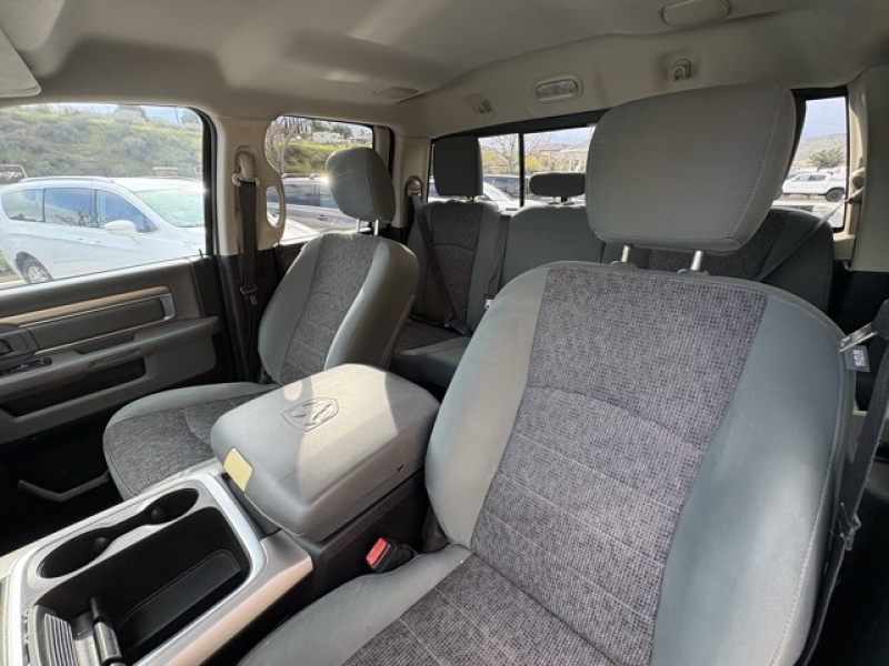 large picture of 2016 Ram 1500