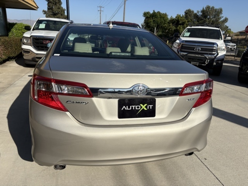 large picture of 2013 Toyota Camry