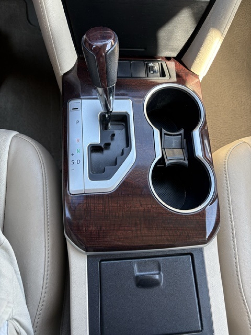 large picture of 2013 Toyota Camry