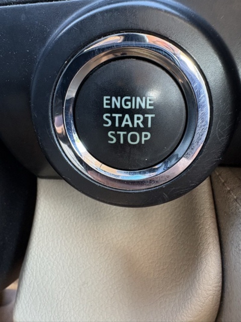 large picture of 2013 Toyota Camry
