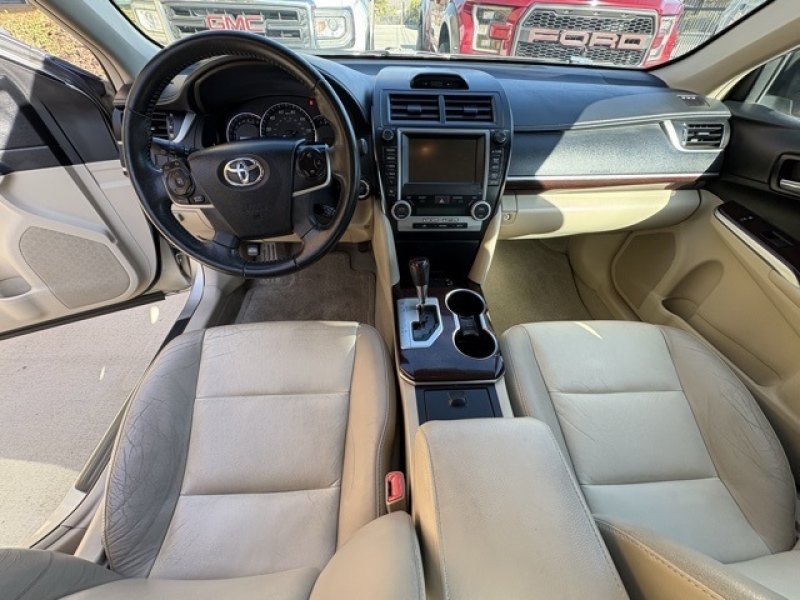 large picture of 2013 Toyota Camry