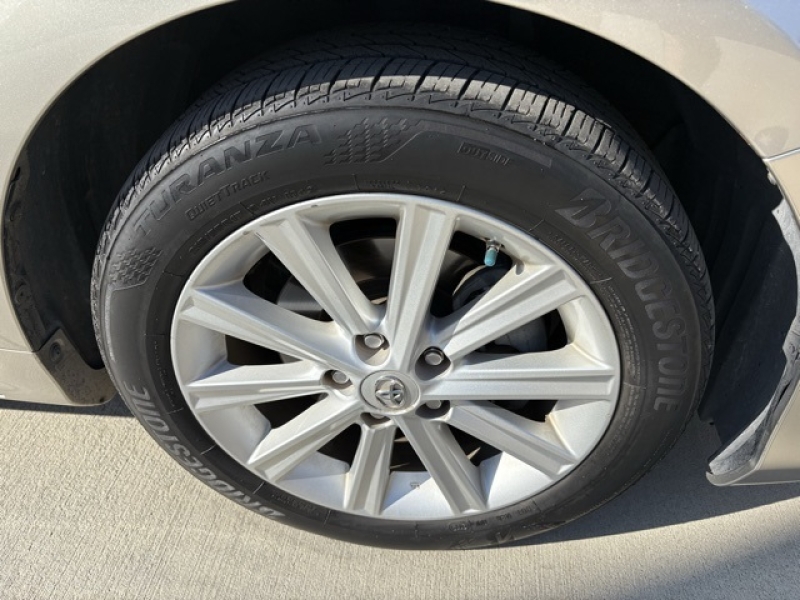 large picture of 2013 Toyota Camry