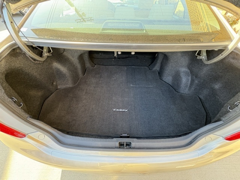 large picture of 2013 Toyota Camry