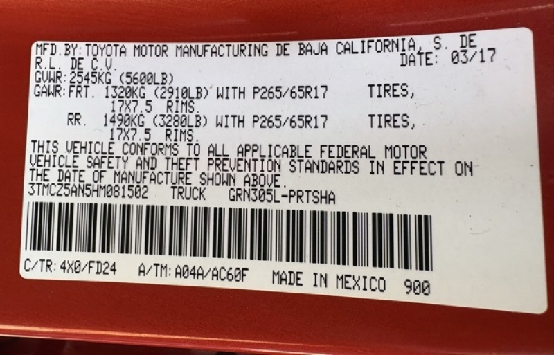 large picture of 2017 Toyota Tacoma