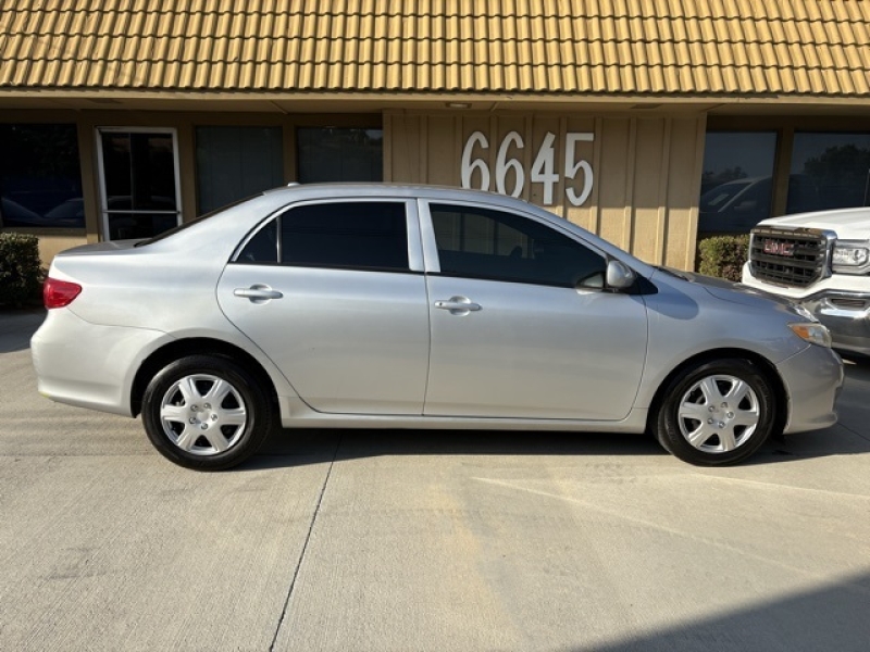 large picture of 2009 Toyota Corolla