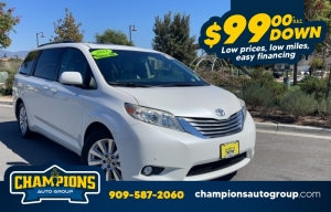 2011 Toyota Sienna Photo