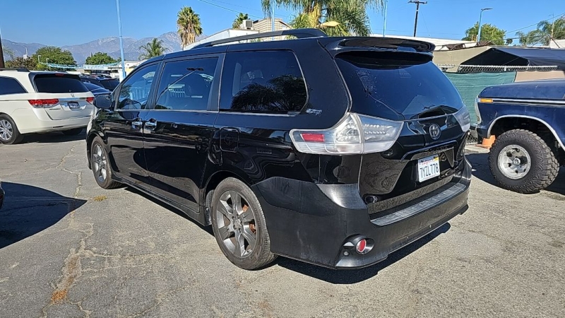 2014 Toyota Sienna