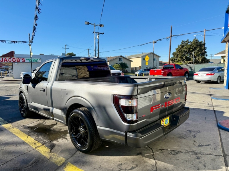 2022 Ford F-150 XL's photo
