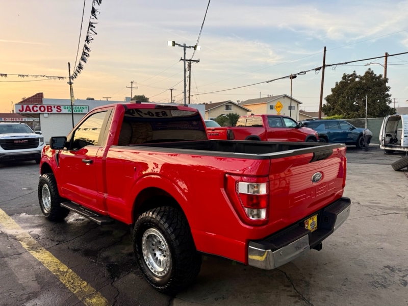 2022 Ford F-150 XL's photo