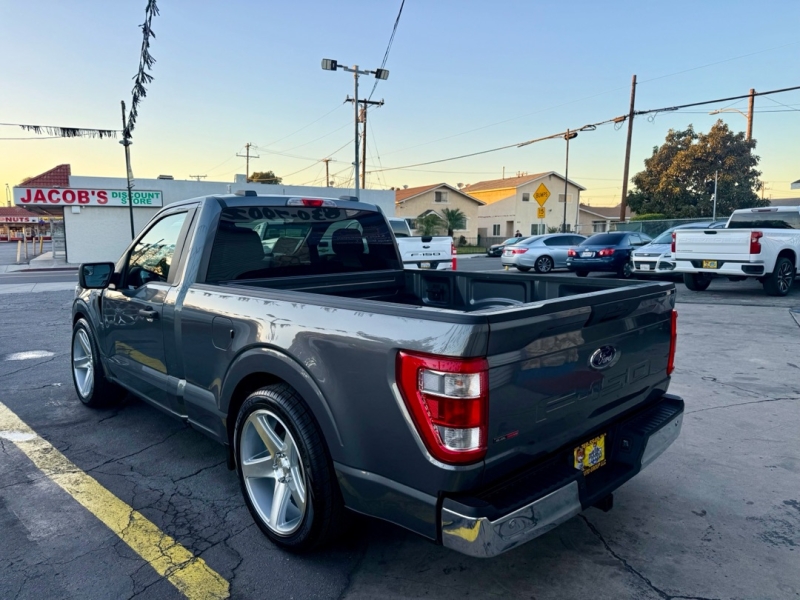 2022 Ford F-150 XL's photo