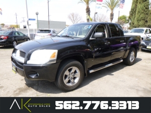 2006 Mitsubishi Raider Photo