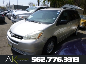 2004 Toyota Sienna Photo