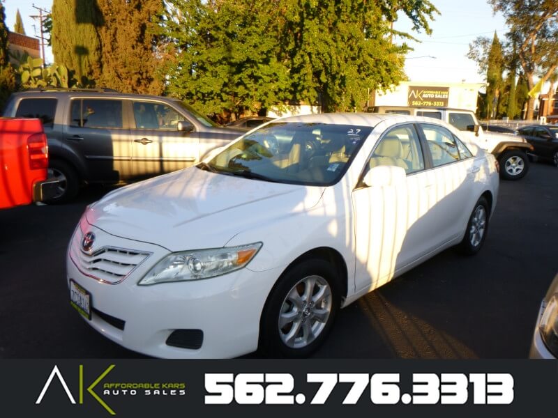 2011 Toyota Camry Photo