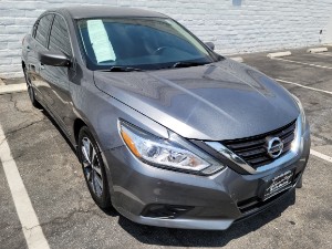 2017 Nissan Altima Photo