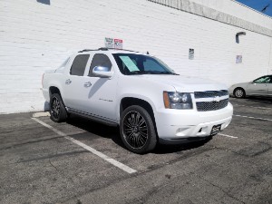 2011 Chevrolet Avalanche Photo