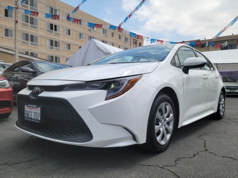 2021 Toyota Corolla LE's photo