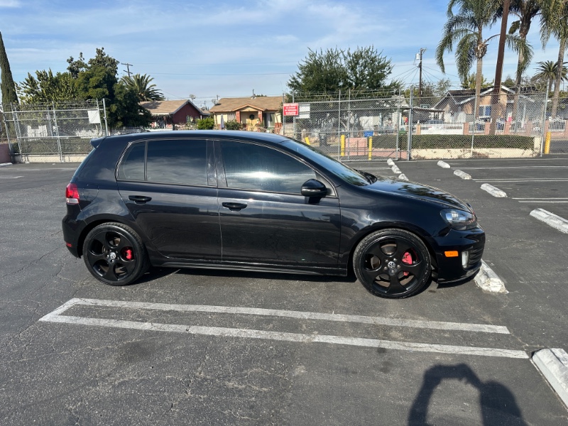 2013 Volkswagen GTI Wolfsburg Edition's photo