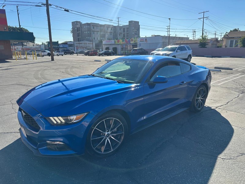 2017 Ford Mustang EcoBoost's photo