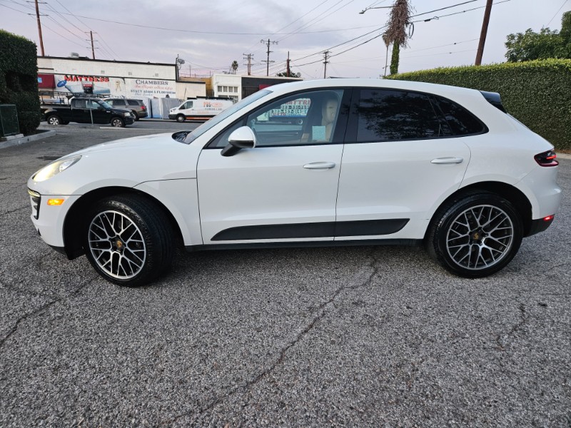2017 Porsche Macan Base