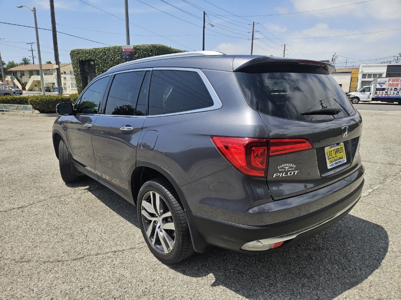 2018 Honda Pilot 4WD Touring's photo
