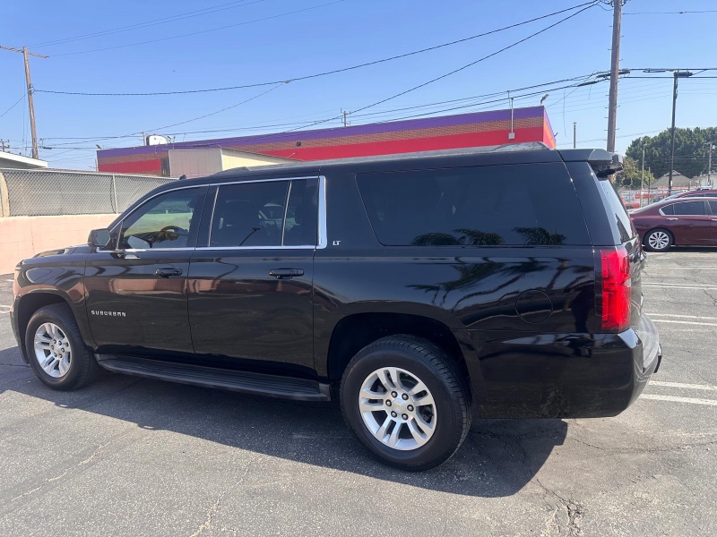 2015 Chevrolet Suburban 2WD 1500 LT's photo