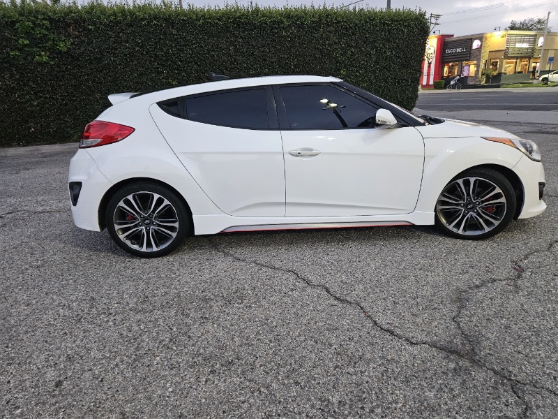 2016 Hyundai Veloster 1.6 Turbo Manual's photo