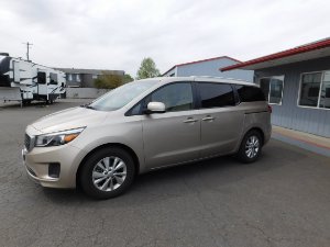 2016 Kia Sedona Photo