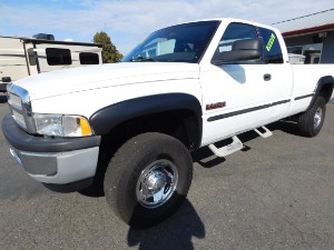 1999 Dodge Ram Pickup 2500 Photo