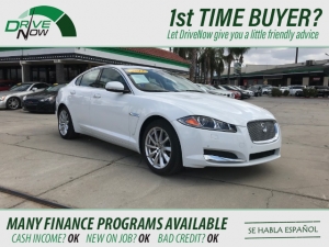 2012 Jaguar XF Photo