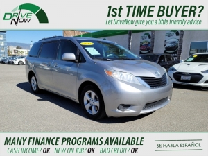 2012 Toyota Sienna Photo
