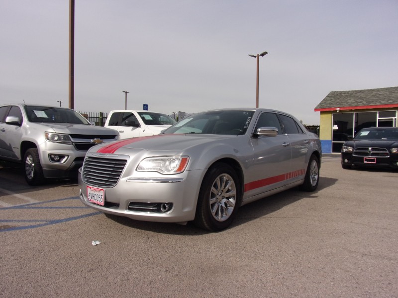 2012 Chrysler 300 Photo