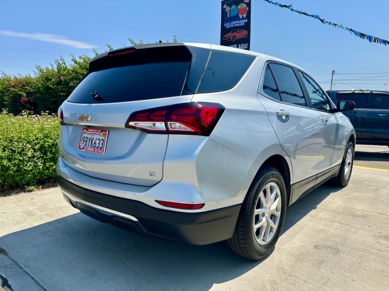 2022 Chevrolet Equinox LT's photo