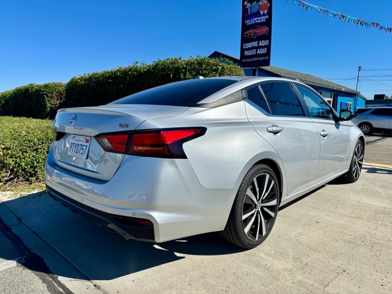 2022 Nissan Altima SR