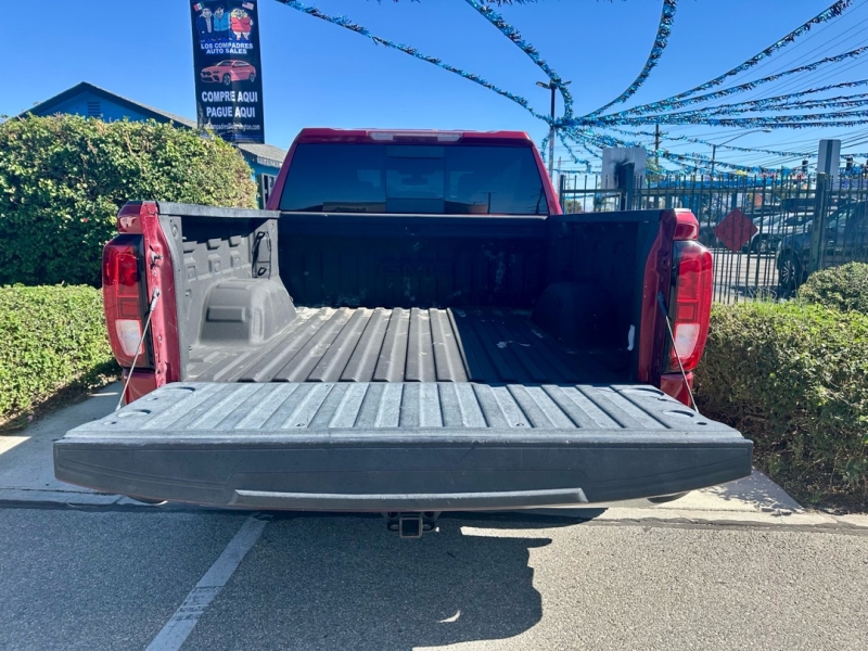 2019 GMC Sierra 1500 SLE's photo